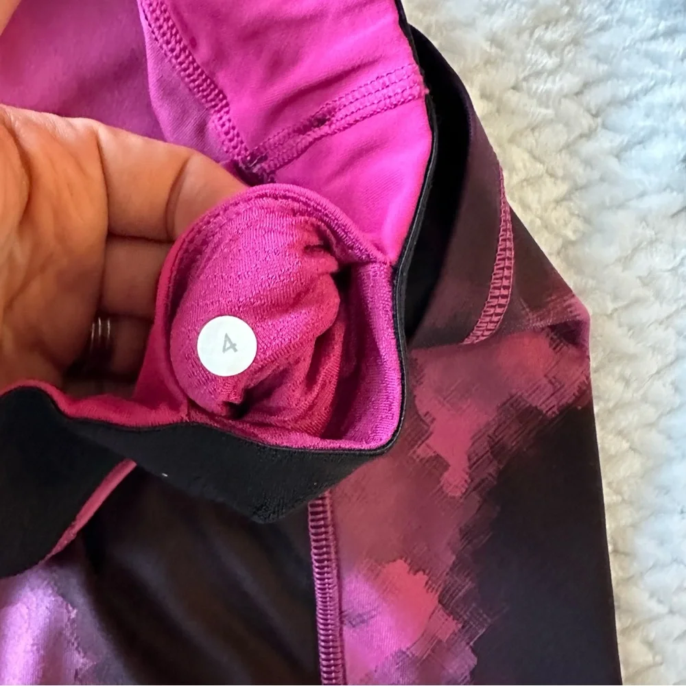Lululemon What the Sport Short Blooming Pixie Raspberry Black size 4